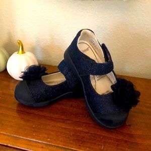 Pediped size 22 ( 6 US) toddler/Walker shoes